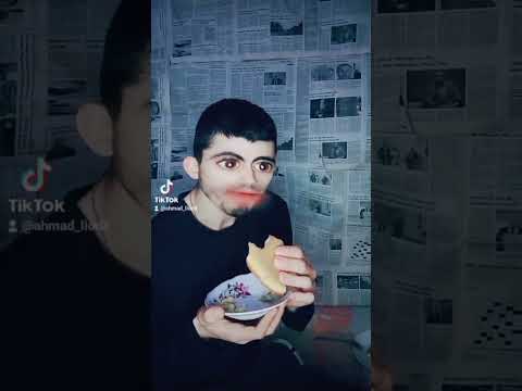 لما تاكل وحدا يطالع صوت بل اكل