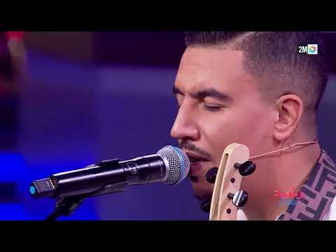 الفنان بدر وعبي يبدع في أداء أغنية إناس إناس للراحل محمد رويشة في رشيد شو