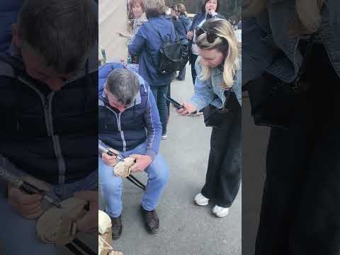 GLISER ZA ANDRIJU Raja Sajam Manifestation Turisti Suvenir