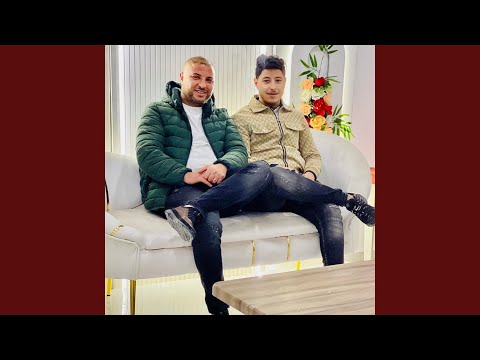 ماما ماما لابسا زرقاطي