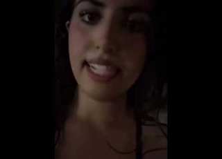  رؤى تسبح ب وعازمه أصحابها ومعاد يسبح معاهم