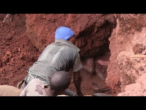 AJALI MACHIMBONI WANUSURIKA KIFO WAOKOLEWA KISHUJAA KIFUSI KILIWAFUNIKA SHANGWE LAZIZIMA