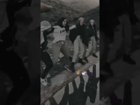 الفيديو اللي طلبتو ع التكتوك مجوز دبكه امي باب الدار ابوي قبالنا