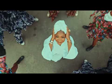 Queen Salawa Abeni Mo Tun De Official Video Queen Salawa Abeni Mo Tun De Official Video
