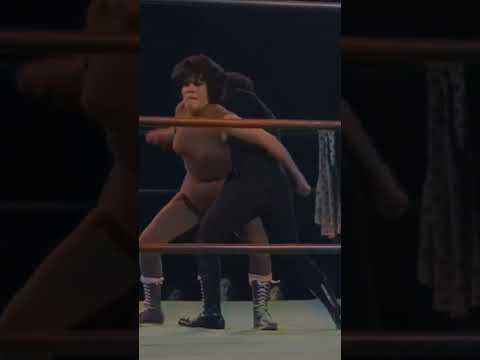 She Wolves Of The Ring Shorts She Wolf Ringfighter