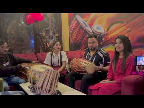 Araz Suno Mori Lovely Brar Dholak Anilka Gill Mehek Gill Live Mehfil Dubai Araz Suno Mori Lovely Brar Dholak Anilka Gill Mehek Gill Live Mehfil Dubai
