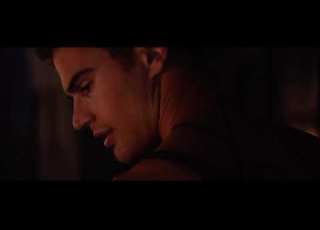 First Kiss Scene Tris Four Divergent