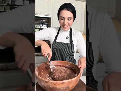 كيكه شوكولاته غرقانه شوكولاته بصوص شوكولاته رهيب اقتصاديه جدا وبحجم عائلي كمان