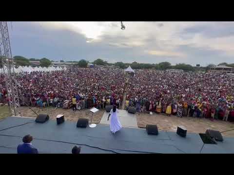 Mkutano Mkubwa Shinyanga Na Ev Dana Morey From USA