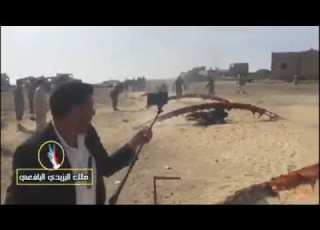 عرض عسكري مهيب لقوات الحزام الأمني في معسكر جبل العر بيافع