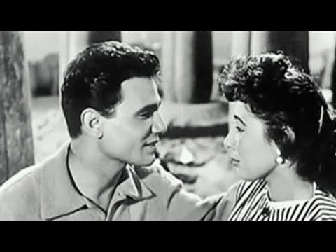 أسمر يا أسمراني عبد الحليم حافظ من فيلم الوسادة الخالية