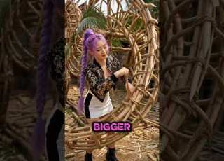 Rumi Formte Einen Drachen Aus Bambus