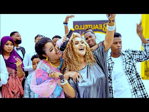 Nadiira Neyruz Ft Fartuun Birimo Showgii Niarobi Tawaawac Hees Cusub 2025