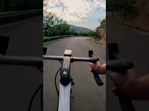 How To Ride A Road Bike Through Corners Correctly Kootu Roadbike Rider