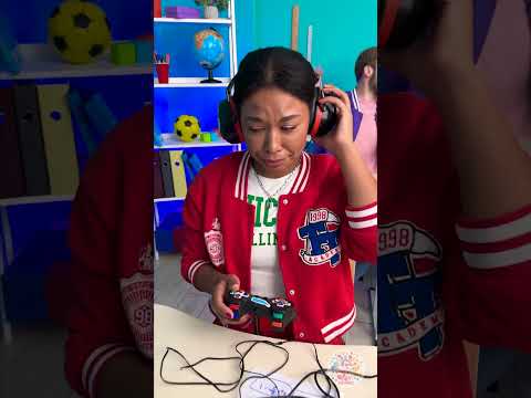 الطيبة لطيفة جد ا مضحك