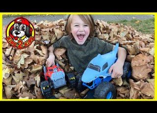  Monster Jam Toy Trucks UNBOXING The ANIMAL RC Monster Truck Megalodon Storm RC Truck Ninja Bots