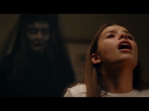 ٤ شباب بيلعبوا لعبة بتسبب في استدعاء الشيطان واللي بيجبر الأم انها تقتل بنتها Queen Of Spades