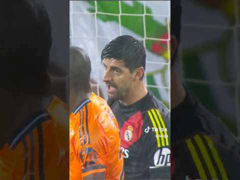 تيبو كورتوا يتصدى لكرة مستحيلة برد فعل غير بشري منقذ ريال مدريد