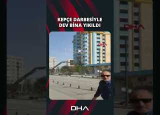 Gaziantep Te 11 Katlı Bina Kepçe Darbesiyle Böyle Yıkıldı