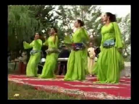 Ahouzar Abdelaziz Sahra à Azrou Aji Atha Ngolik Ya Bante Bladi Rah Zinak Kwani