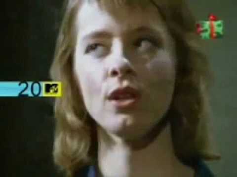 DNA Feat Suzanne Vega Tom S Diner 1990 MTV