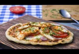 Пица с пилешко на барбекю Бон Апети