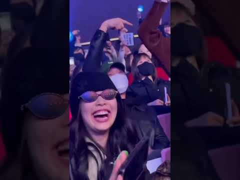 Jennie And GOT7 Yugyeom In Woodz Concert Blackpink Got7 Jennie Yugyeom Woodz Concerts Kpop