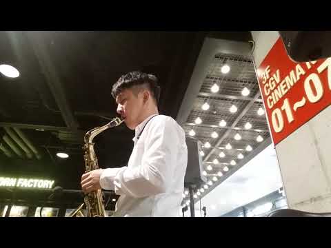 Saxophone Player 오늘은 가지마 171015