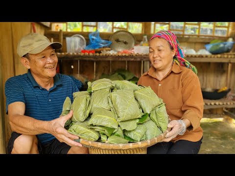 Once A Year Uncle Vinh And Aunt Lien Make A Special Cake Together