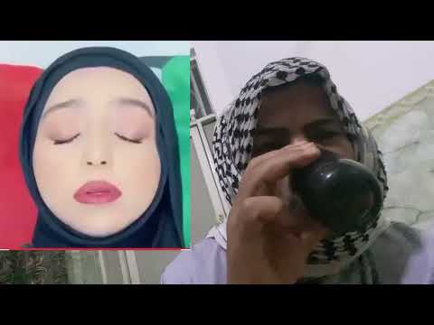 شاعره يكويت كومي