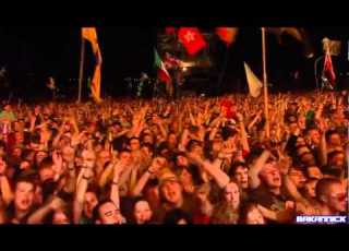  Arctic Monkeys When The Sun Goes Down Live At Glastonbury 2007 HD