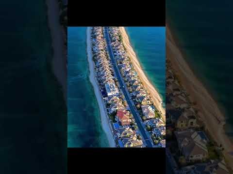 دبي الفلل والقصور على أغصان النخلة وسط البحر عالم في الخيال Travel World Explore Shorts