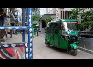 DHAKA TRAFFIC Is Wild Auto Rickshaw POV Exploration