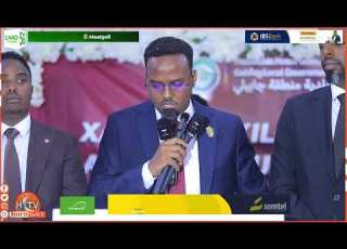  Waxaan Noqon Doonaa Mayar Ku Dhex Jira Bulshada Oo Dhagaysta Mayar Mursal
