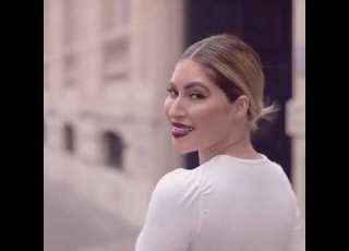  بالفيديو مريم الدباغ في شوراع فرنسا بملابس ة تثير ضجة على مواقع التواصل