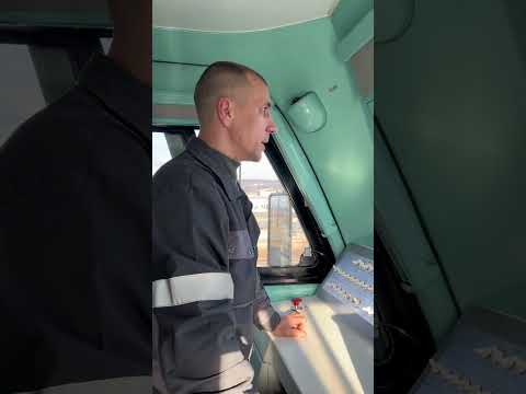 Как БЕЗОПАСНО проследовать переезд ржд железнаядорога машинист помощник охранатруда жизнь