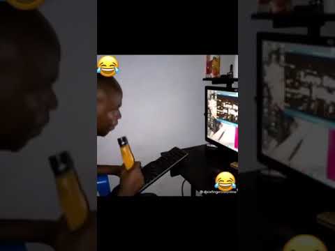 Huyu Hapa DJ SIX FINGERS Tazama Anavyotafsiri Movie Huyu Hapa DJ SIX FINGERS Tazama Anavyotafsiri Movie