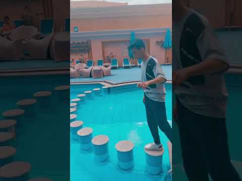 اتحديت القيصر يقع في البسين القيصر