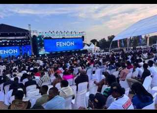  Lab Ekili Ekololo Ku Show Ya King Saha Abantu Batandise Okweyiwa