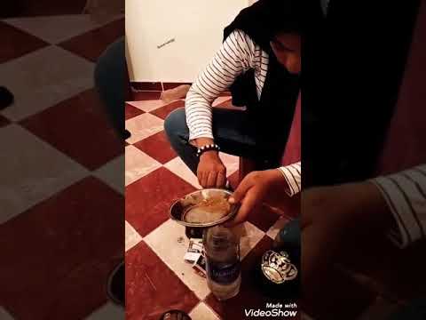 البت بتشرب حشيش علي الغرقانه