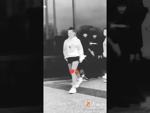 يا ليلي ويا ليلى وش بش بشكي لك يمه