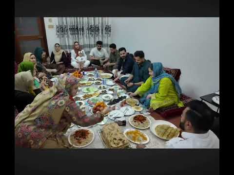 میله رمضانی است اما یک نفر نماز نمیخوانه فقط میوند رفت نماز خواندن بس