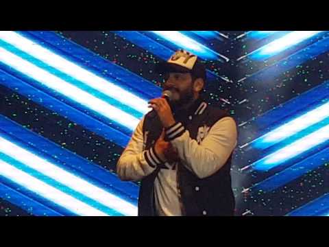 بطلة العالم فى النكد من حفل تامر حسنى بالعين السخنة