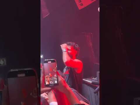 اسمع اسمع بدي انا شو بدي انا غيرك ما بدي