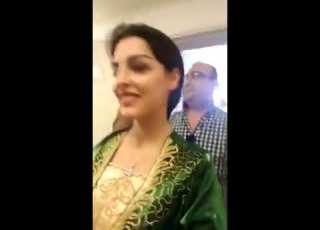 زنان بي حجاب در سفارت جمهوري اسلامي ايران