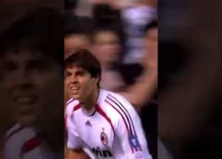 عندما كاكا دمر يونايتد بي اكمالها