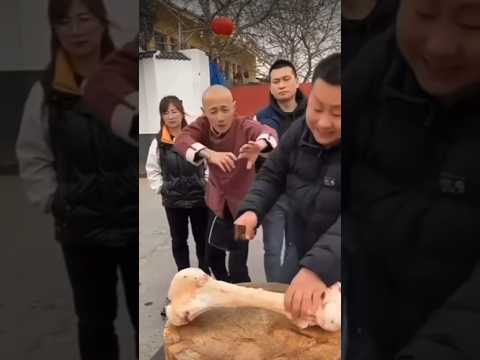 Funny Knife Salesman