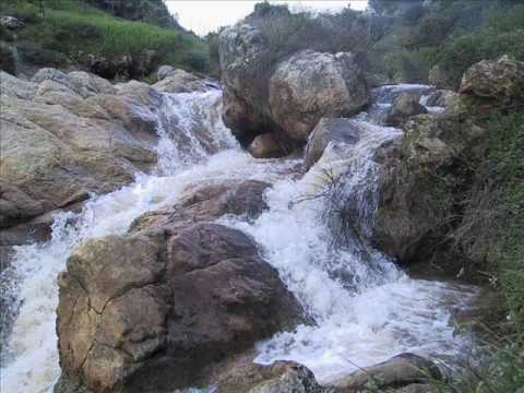 فيروز يا أسمر شو خل اك