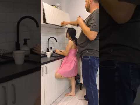 عندما يدخل الزوج على الزوجة في المطبخ ايش اسوي عندما يدخل الزوج على الزوجة في المطبخ ايش اسوي