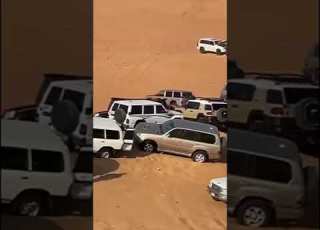 سباق السيارات والسرعة والتطعيس في الخليج العربي